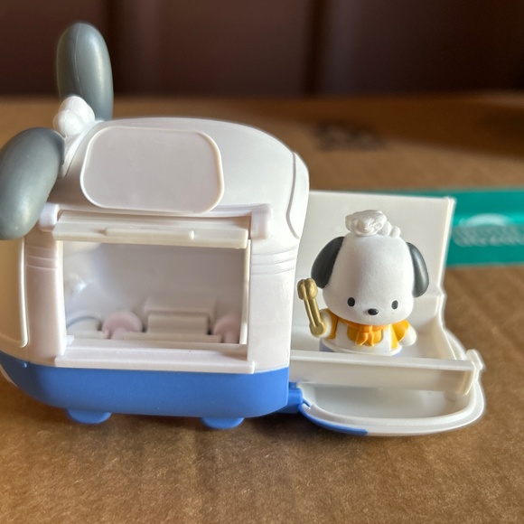 Sanrio Food Truck Pochacco Blind Box Figure - Picture 2 of 16